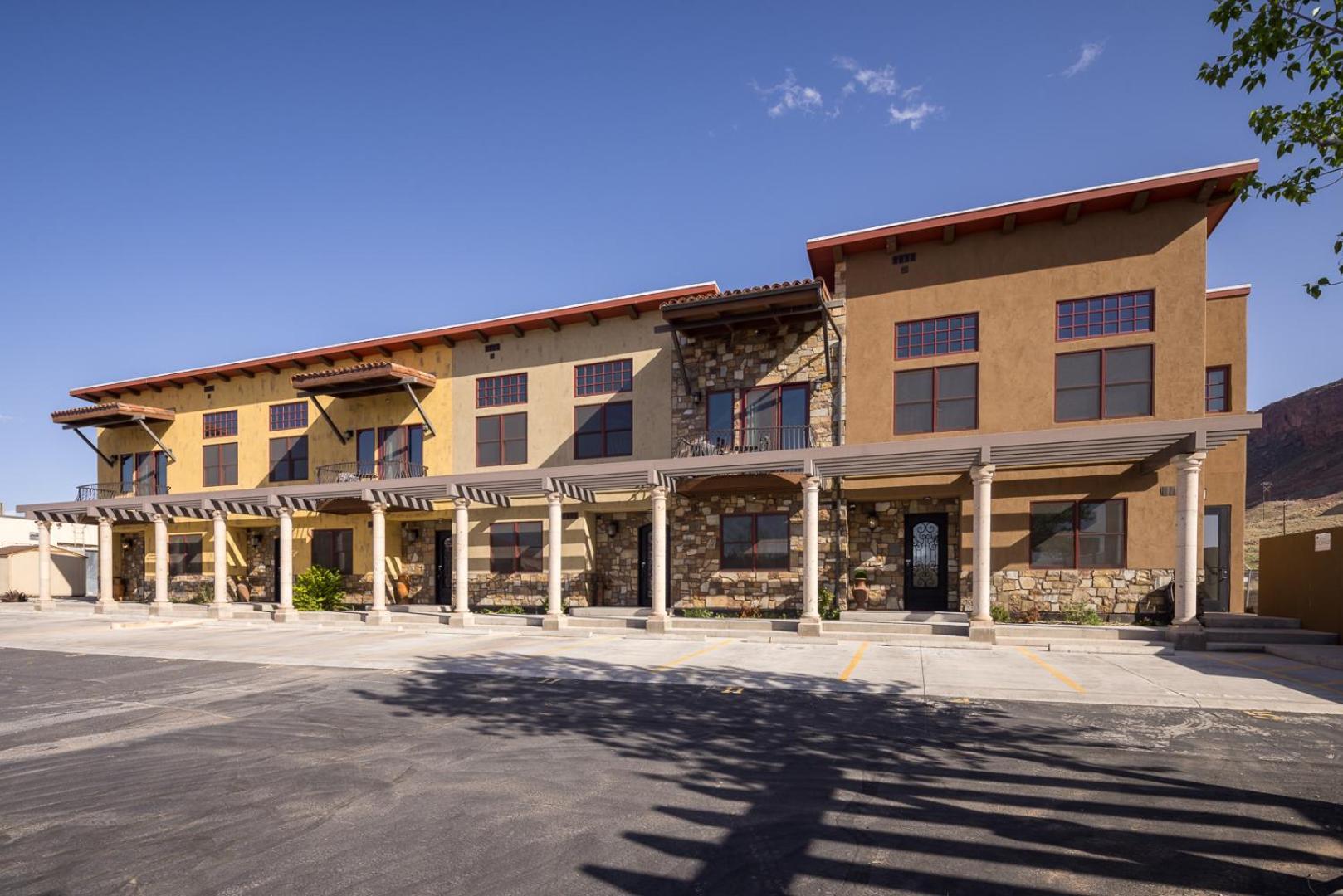 Unique Downtown Rental - La Dolce Vita Villas #5 Moab Buitenkant foto